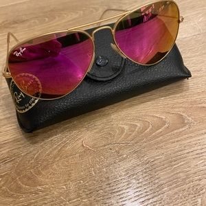 Barely worn pink aviator ray bans